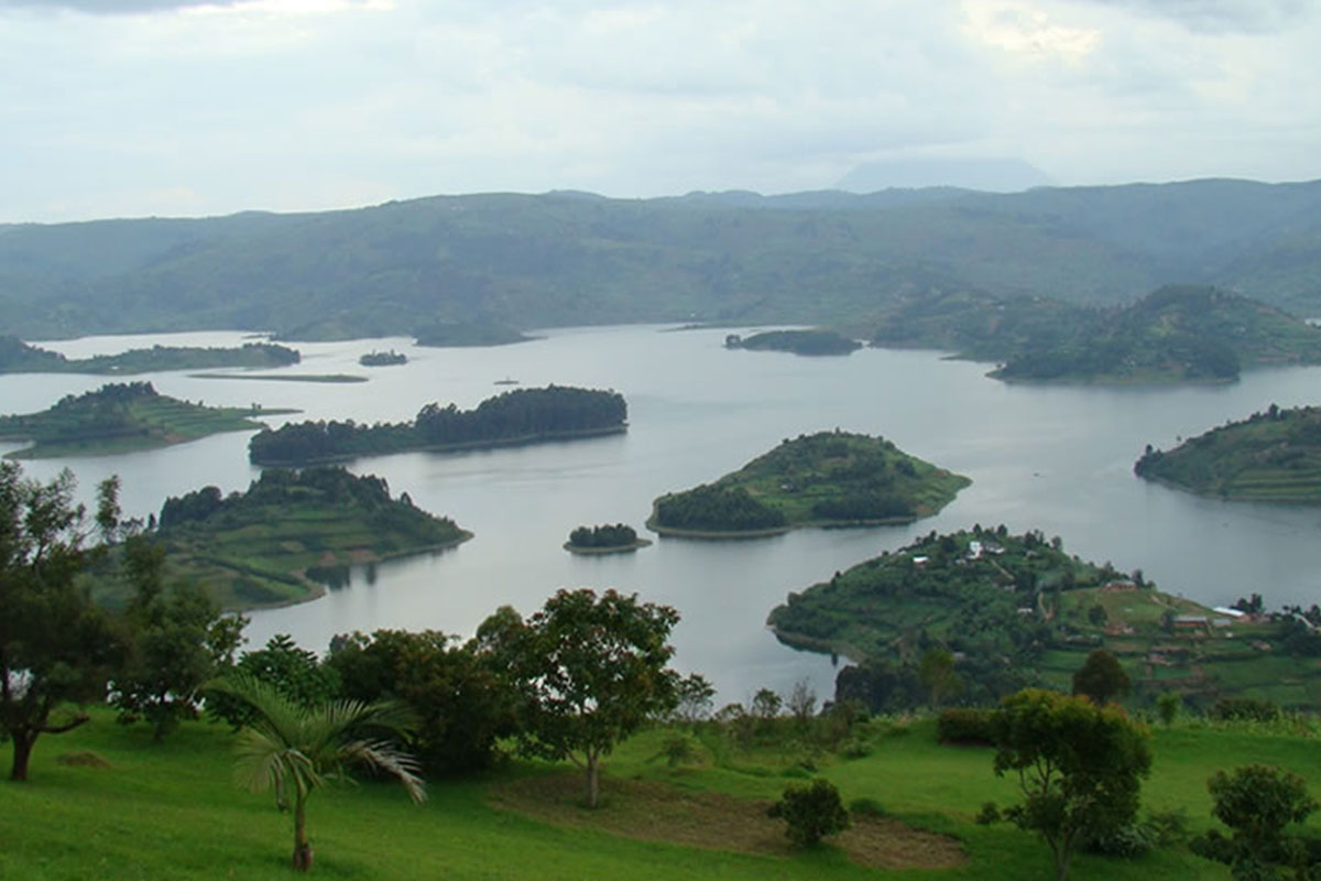 lake Bunyonyi